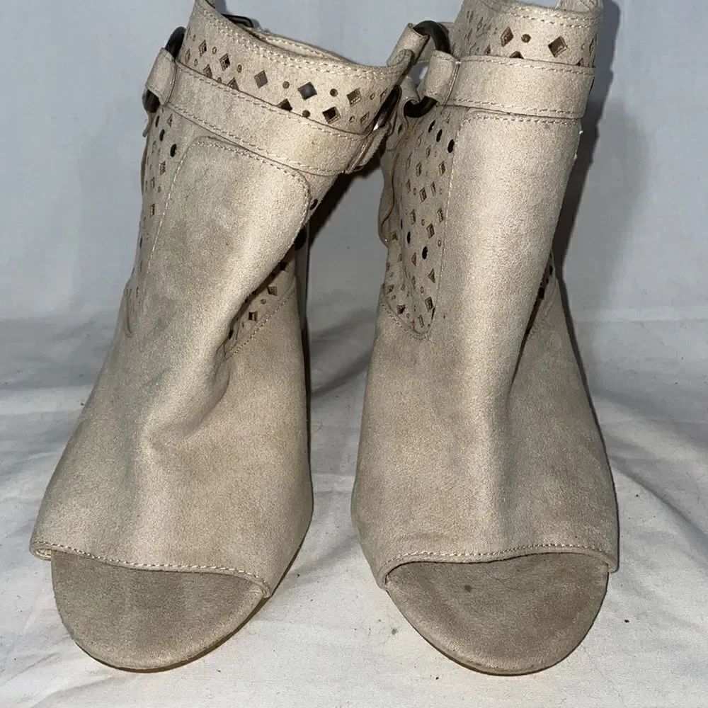 Just fad open toe sling back wide heal - Picture 2 of 12